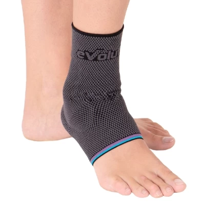 Бандаж компрессионный на голеностопный сустав с силиконовыми пелотами Т-8681 Evolution "Тривес" в магазине Склад Медтехники